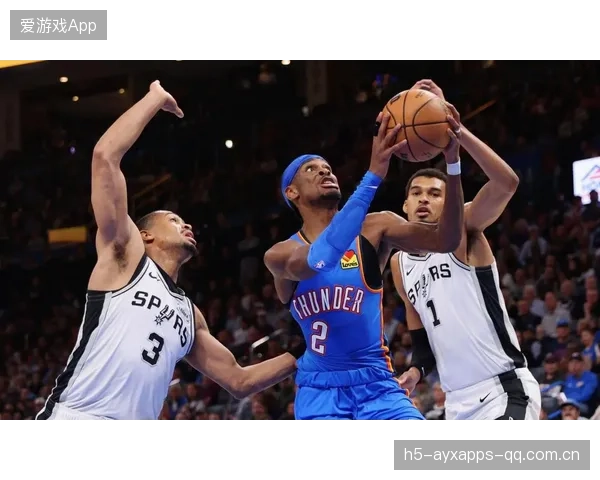 NBA赛场上的“压制与反超”：火力战术如何让球队在关键时刻逆转命运？